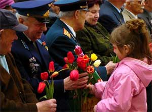 Сценарий праздника для детей старшего дошкольного возраста (6-7 лет) «День Победы помнят деды, знает каждый из внучат»
