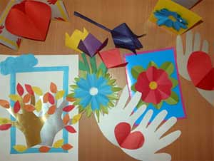 Мастер-класс для педагогов дошкольного образовательного учреждения с использованием технологии художественно-творческого моделирования из бумаги Подарок маме своими руками»