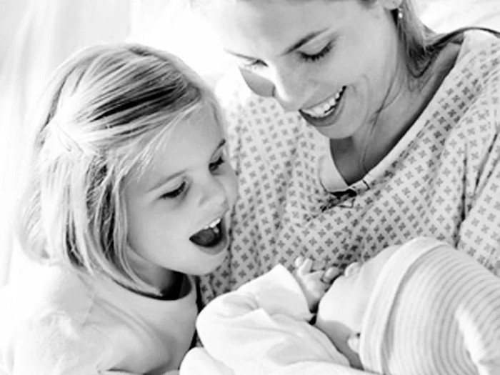 Рождение второго ребенка 7 сложностей адаптации для мамы